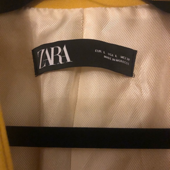 Zara Coat - Picture 2 of 3